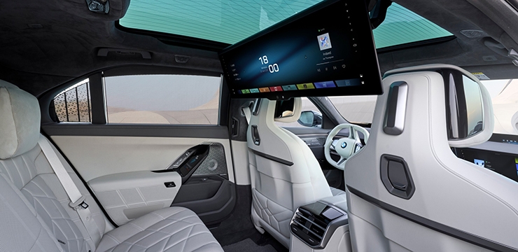 BMW 7 серия, Премиум деңгейдегі кино көру үшін ыңғайлырақ жайғасыңыз.